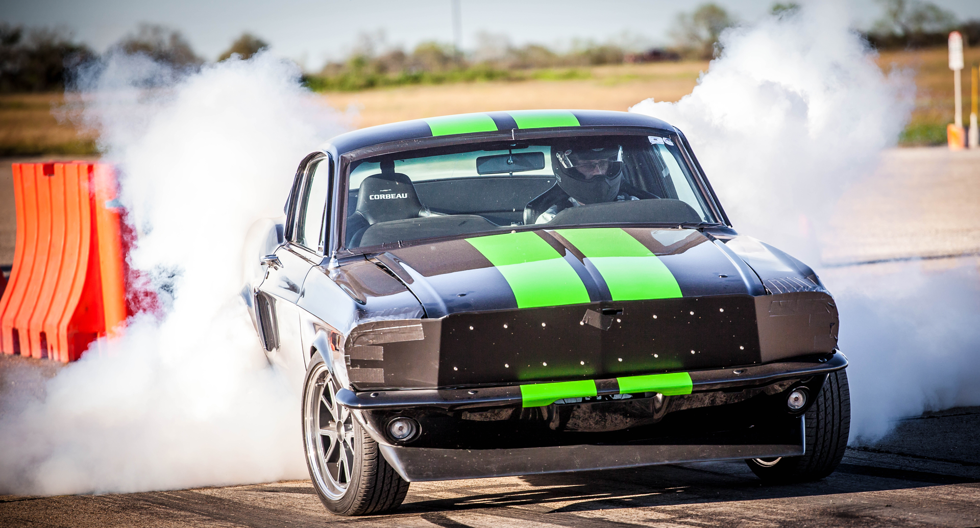 Vintage Electric Mustang bleeds torque and hits 174 mph