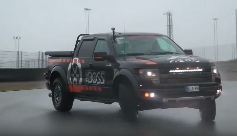 Drifting Ford Raptor at the track, German style