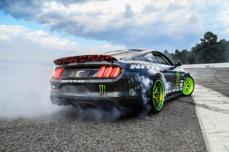 Drift virtually with Vaughn Gittin Jr in this immersive experience