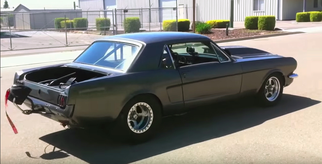 Supercharged 427 Mustang shows off its 960 horsepower