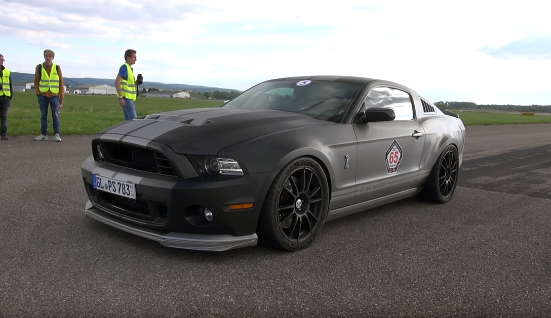 783-horsepower Shelby GT500 tears it up against the 900-horsepower overdogs