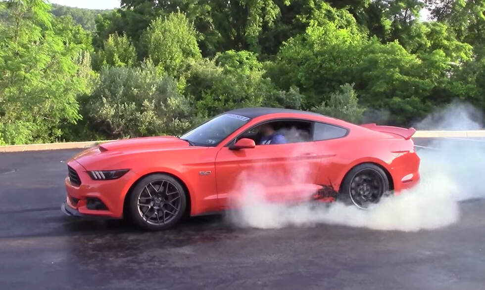 Attention Mustang Owners: This Is How You Leave Cars and Coffee