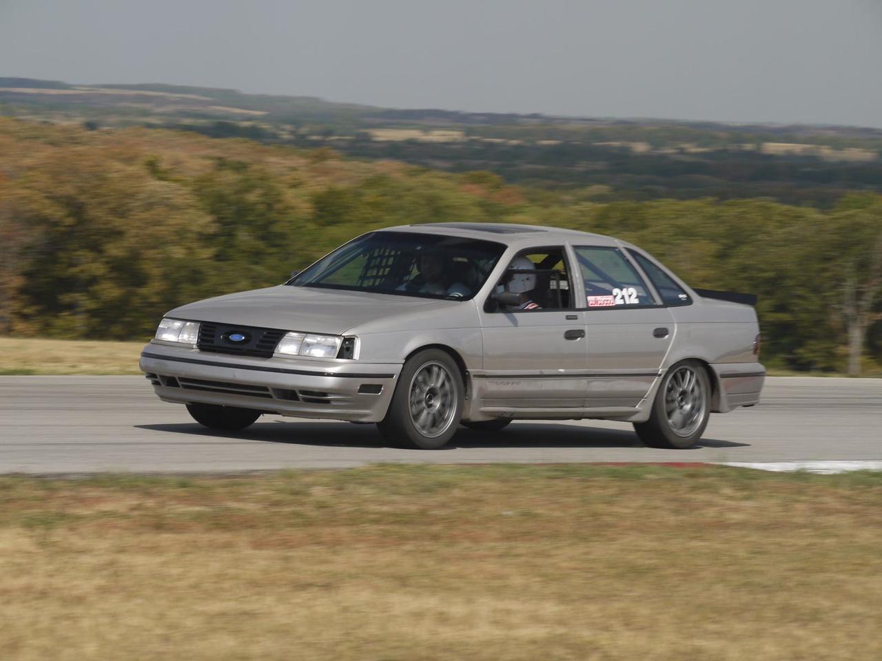 1989 Ford Taurus SHO